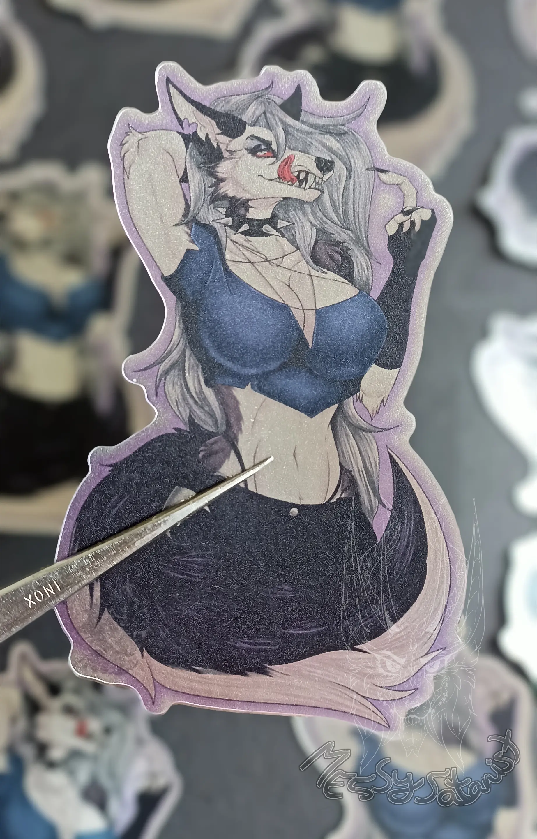 [20000000155] Loona Ropa Sticker