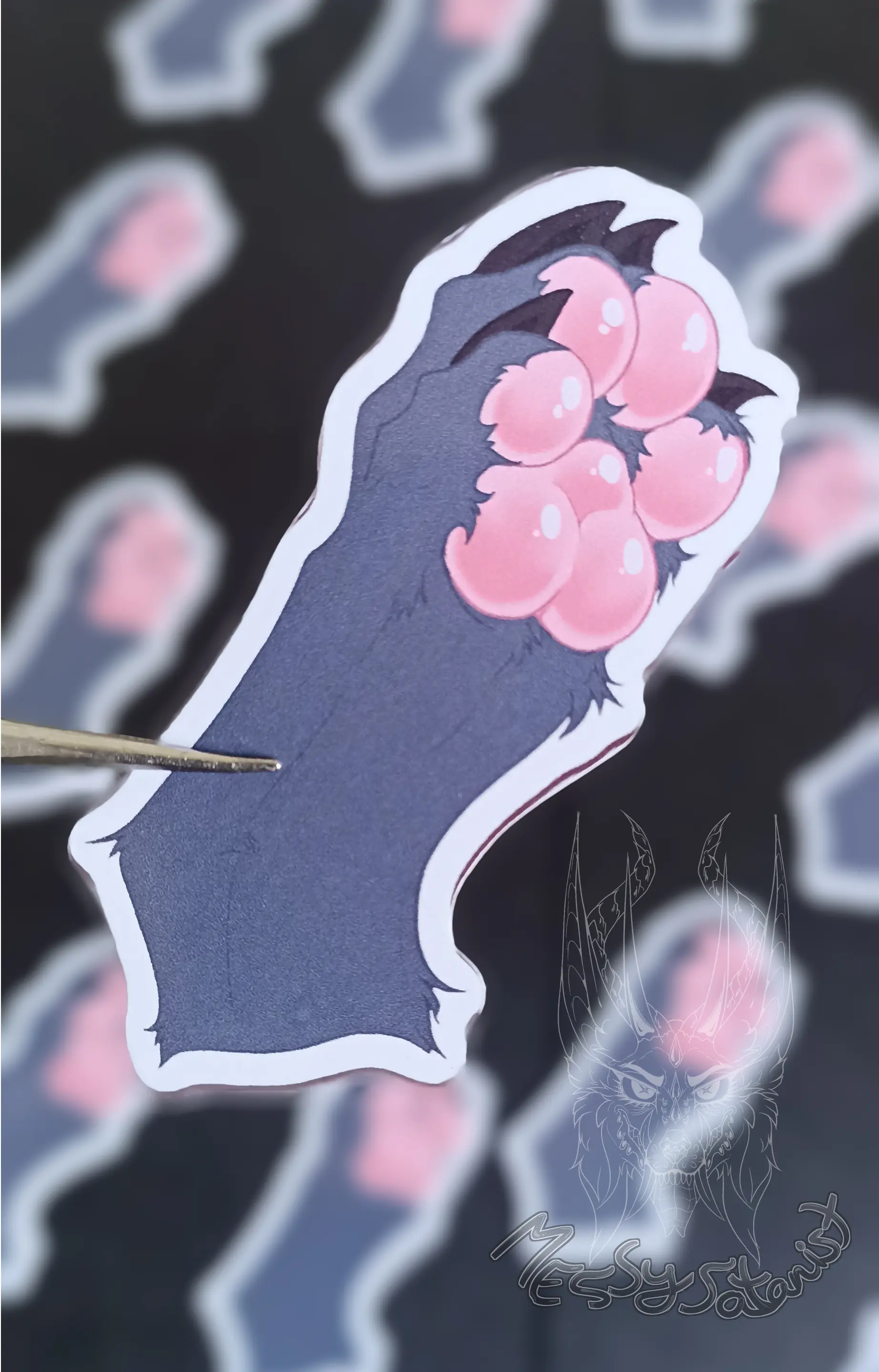 [10000000238] Klaus Paw Sticker